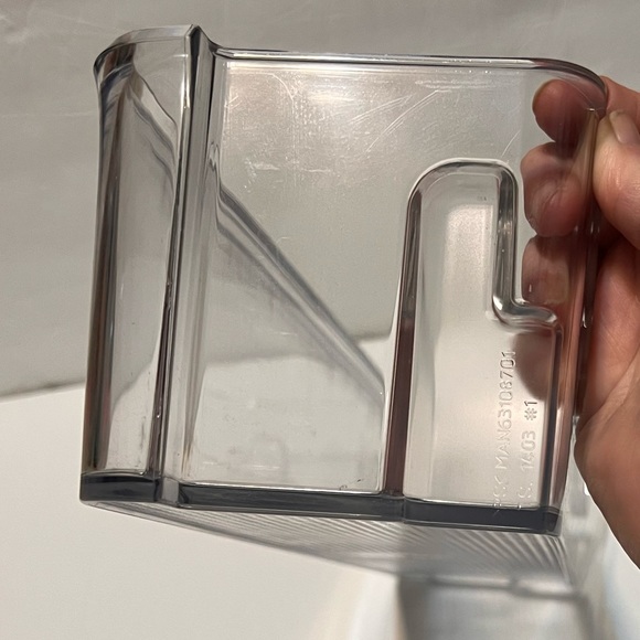 LG REFRIGERATOR DOOR BIN, PART NO. MAN63108701, OEM - Picture 8 of 10